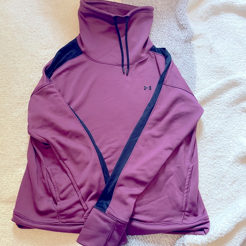 Under Armour Sweatshirt